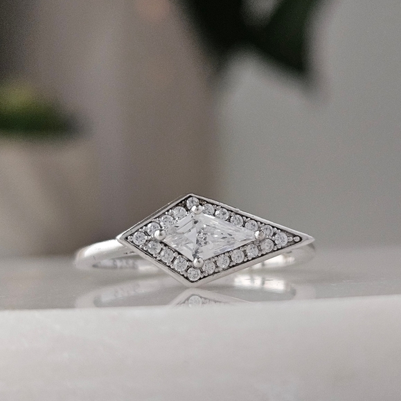 Kite Ring, Disney Frozen Ring Collection, 925 Sterling Silver - Picture 3 of 8